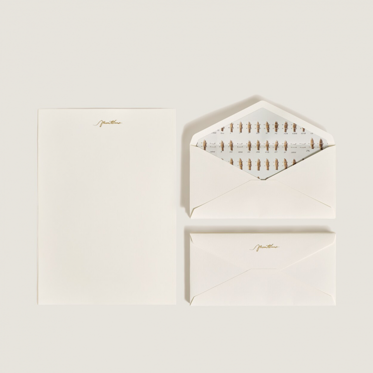 Feuilles A4 et Enveloppes